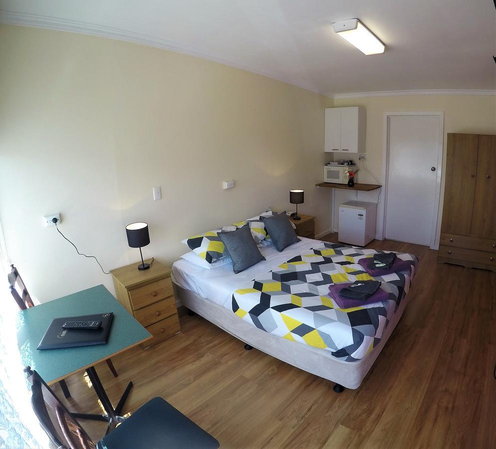 Turn-In Motel Warrnambool Exterior photo